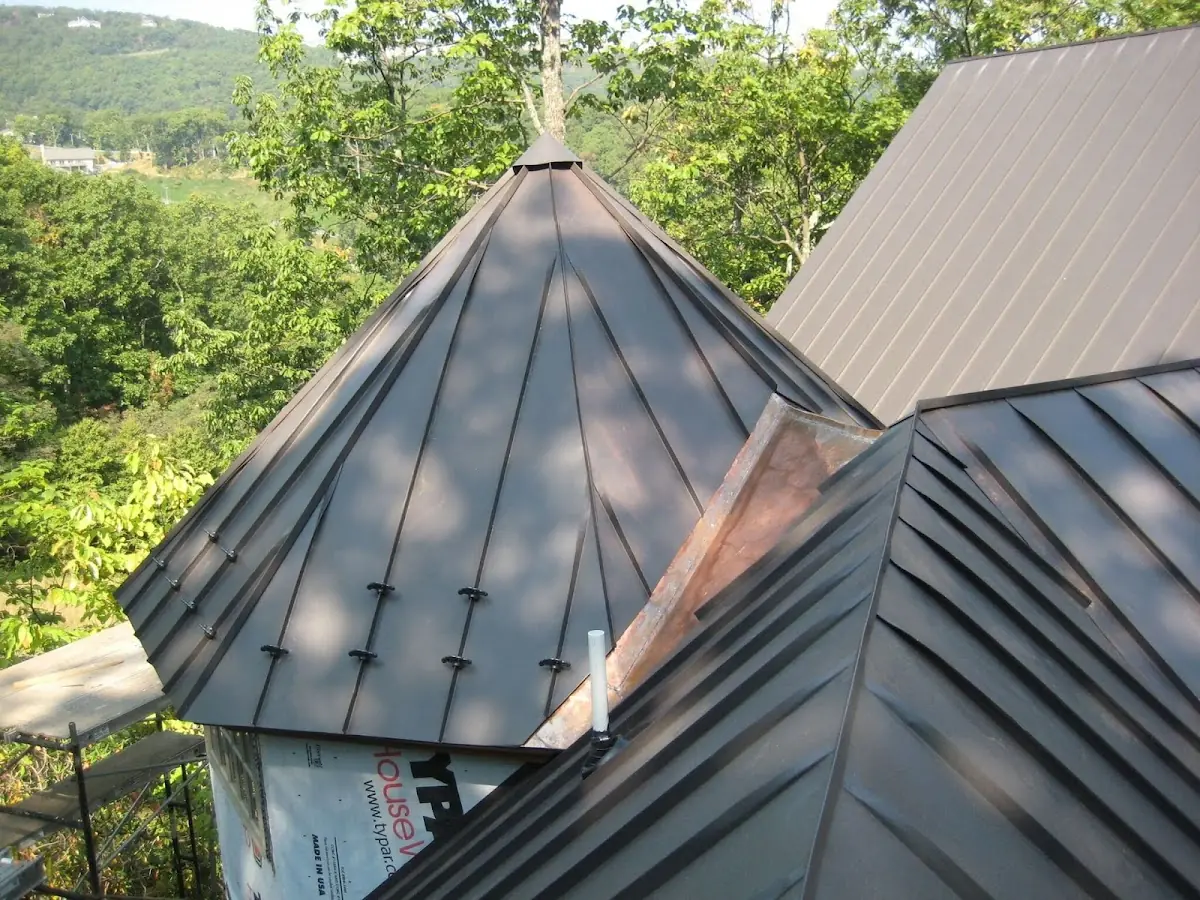 Professional Gutter Cleaning by Craftsman Roofing in Corona